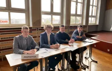IV SZKOLNA DEBATA OXFORDZKA 14