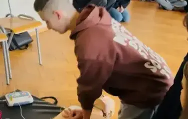 DEFIBRYLATOR AED W NASZEJ SZKOLE 6