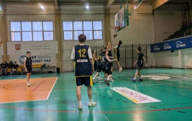 ZWYCIĘSTWO CHŁOPC&Oacute;W W FINALE REJONU PILSKIEGO &nbsp;&nbsp; 2