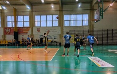 ZWYCIĘSTWO CHŁOPC&Oacute;W W FINALE REJONU PILSKIEGO &nbsp;&nbsp; 3