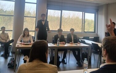 SUKCES SZKOLNEGO KLUBU DEBAT OKSFORDZKICH 9