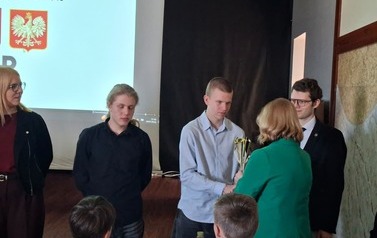 KONKURS HISTORYCZNY DLA SZK&Oacute;Ł PODSTAWOWYCH 15