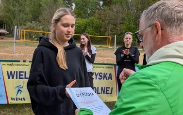 AWANS DO FINAŁU WOJEW&Oacute;DZKIEGO 4