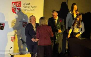 POWIATOWE OBCHODY DNIA EDUKACJI NARODOWEJ 10