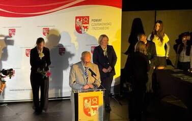 POWIATOWE OBCHODY DNIA EDUKACJI NARODOWEJ 45