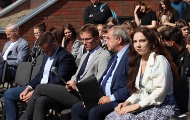 NARODOWE CZYTANIE 2022 - BALLADY I ROMANSE 7