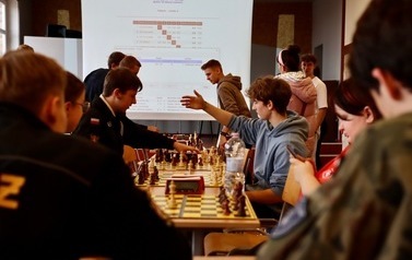 DRUŻYNOWE MISTRZOSTWA POWIATU W SZACHACH 5