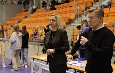 ZAWODY STREFOWE XXIV LICEALIADY W BADMINTONIE 2