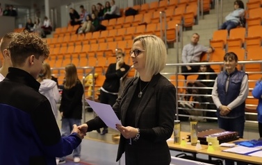 ZAWODY STREFOWE XXIV LICEALIADY W BADMINTONIE 4