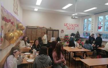LEKCJA WYCHOWAWCZA W III C "NA SŁODKO" 1