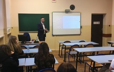 SPOTKANIA Z POWIATOWYM RZECZNIKIEM KONSUMENT&Oacute;W 13