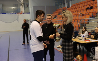 POWIATOWE MISTRZOSTWA W PIŁCE KOSZYKOWEJ CHŁOPC&Oacute;W 5