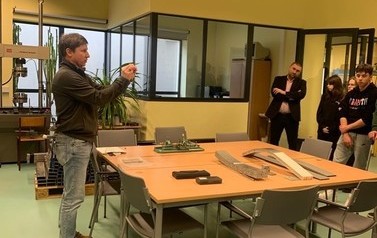 KLASY INFORMATYCZNE NA ZAJĘCIACH NA POLITECHNICE POZNAŃSKIEJ 81