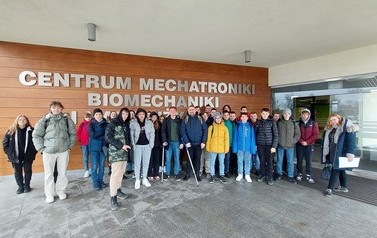 KLASY INFORMATYCZNE NA ZAJĘCIACH NA POLITECHNICE POZNAŃSKIEJ 92