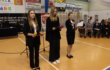 POŻEGNANIE ABSOLWENT&Oacute;W 24