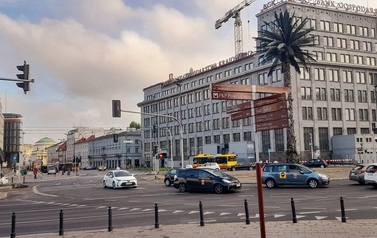 2A ZWIEDZAŁA WARSZAWĘ 6