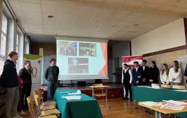 II SZKOLNA DEBATA OXFORDZKA 8