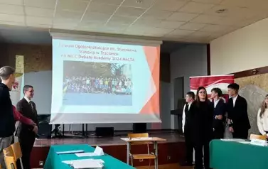 II SZKOLNA DEBATA OXFORDZKA 11