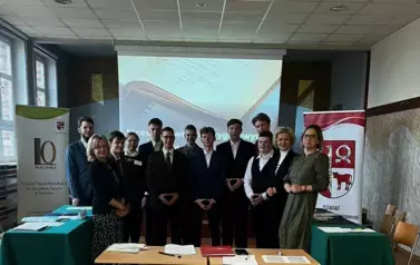 II SZKOLNA DEBATA OXFORDZKA 13