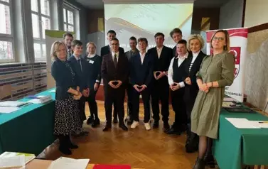 II SZKOLNA DEBATA OXFORDZKA 15