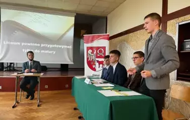 II SZKOLNA DEBATA OXFORDZKA 21