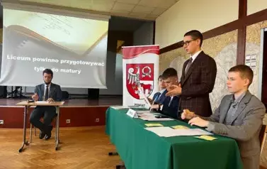 II SZKOLNA DEBATA OXFORDZKA 23