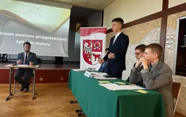 II SZKOLNA DEBATA OXFORDZKA 24