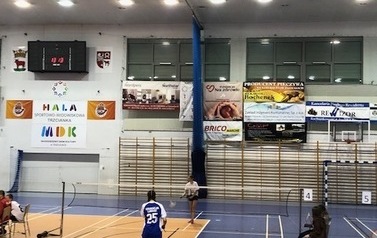 MISTRZOSTWA POWIATU W BADMINTONIE 12