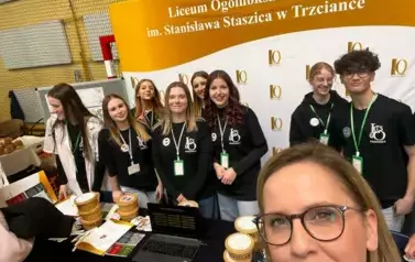 GIEŁDA ZAWOD&Oacute;W I KARIERY 2025 8