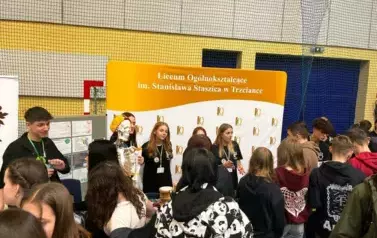 GIEŁDA ZAWOD&Oacute;W I KARIERY 2025 13