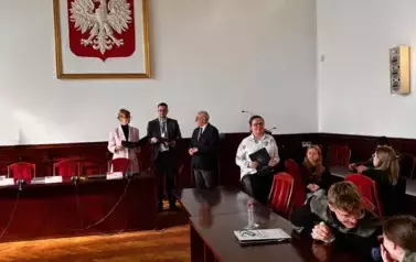 SUKCES NA ETAPIE POWIATOWYM OLIMPIADY WIEDZY KONSUMENCKIEJ 6