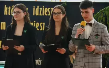 POŻEGNANIE ABSOLWENT&Oacute;W 2025 36