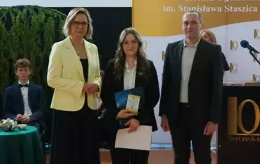 POŻEGNANIE ABSOLWENT&Oacute;W 2025 72