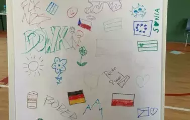 MIĘDZYNARODOWY PROJEKT HISTORYCZNO-JĘZYKOWY ZA NAMI 8