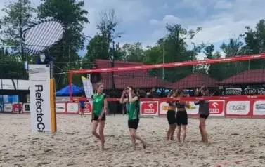 BRĄZ NA MISTRZOSTWACH WOJEW&Oacute;DZTWA W PIŁCE SIATKOWEJ PLAŻOWEJ 3