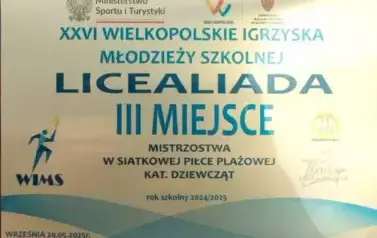 BRĄZ NA MISTRZOSTWACH WOJEW&Oacute;DZTWA W PIŁCE SIATKOWEJ PLAŻOWEJ 12