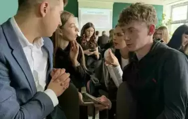 Z MIKROFONEM, MOPEM I W BALETKACH - 3C W POZNANIU 19