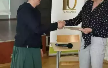 NASI ABSOLWENCI MAJĄ GŁOS - SPOTKANIE Z DR EWĄ WOJTYNKIEWICZ 1