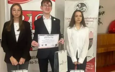 SUKCES POLONISTYCZNY NASZYCH UCZNI&Oacute;W 2