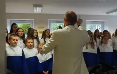 JUBILEUSZ 80-LECIA SZKOŁY ORAZ VII ZJAZD ABSOLWENT&Oacute;W 88