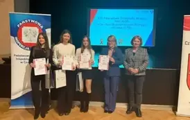 SUKCES NASZYCH UCZNNIC NA OLIMPIADZIE  2