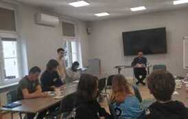 SZKOLNY KLUB DEBAT OXFORDZKICH NA SZKOLENIU 3