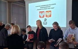 KONKURS HISTORYCZNY DLA SZK&Oacute;Ł PODSTAWOWYCH 20