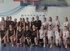 MISTRZOSTWA POWIATU W KOSZYK&Oacute;WCE DZIEWCZĄT 1