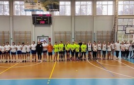 PIŁKARKI RĘCZNE W MISTRZOSTWACH POWIATU  7