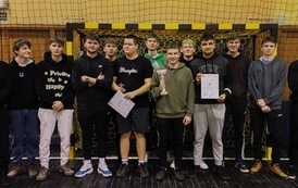 TRZECIE MIEJSCE PIŁKARZY RĘCZNYCH W MISTRZOSTWACH REJONU PILSKIE 1