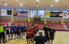 TRZECIE MIEJSCE PIŁKARZY RĘCZNYCH W MISTRZOSTWACH REJONU PILSKIE 3