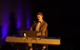 KONCERT AKUSTYCZNY ARKADIUSZA - ABSOLWENTA NASZEGO LO 1