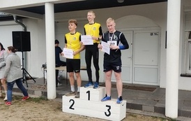 MISTRZOSTWA POWIATU W BIEGACH PRZEŁAJOWYCH 1