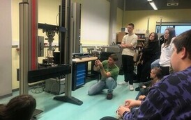 LABORATORIA Z WYTRZYMAŁOŚCI MATERIAŁ&Oacute;W 47